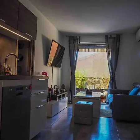 Au Cœur Du Lavandou - à 200m *