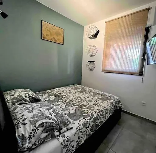 Au Coeur Du Lavandou - A 200m Apartman Le Lavandou